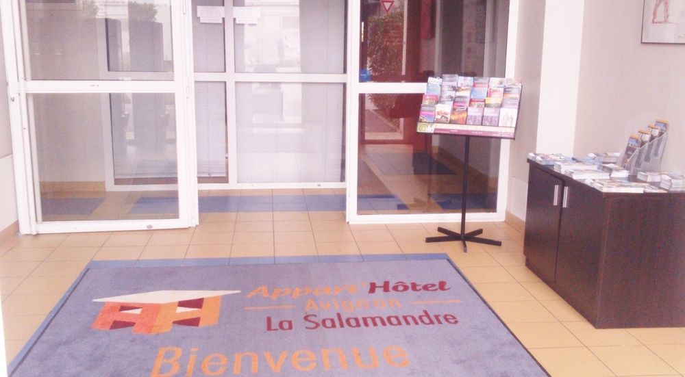 Kosy Appart'Hotels - La Salamandre 亞維農 外观 照片